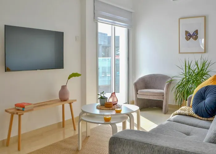 Phaedrus Living: Seaside Luxury Flat Lighthouse 67 * Paphos