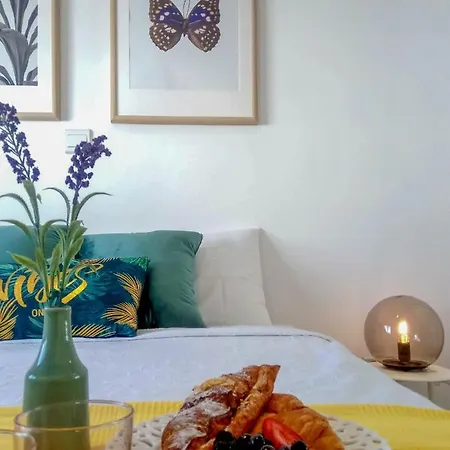 Phaedrus Living: Seaside Luxury Flat Lighthouse 67 דירה